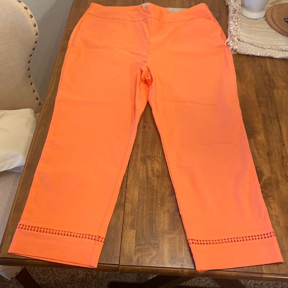 Chico's slimming Brigitte skim leg pants